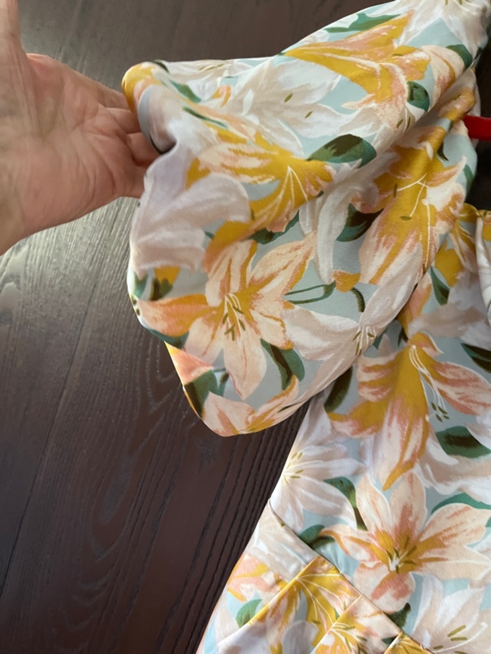 ASTR capped sleeved maxi dress. Size Large. Can be worn on the shoulders. NWT - Picture 5 of 11